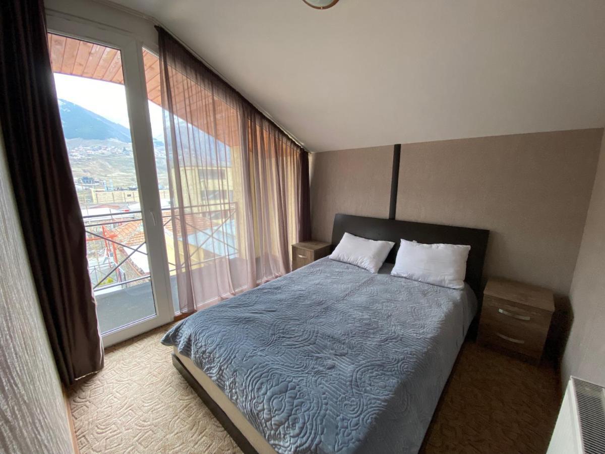 Hotel Uptown Boutique Kazbegi Exterior foto