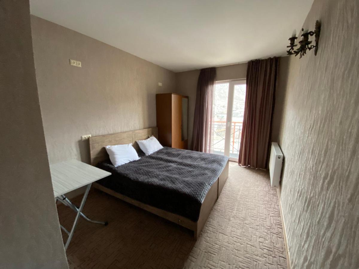 Hotel Uptown Boutique Kazbegi Exterior foto