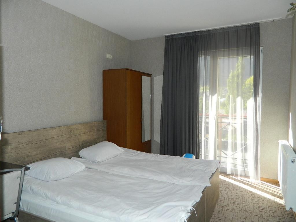 Hotel Uptown Boutique Kazbegi Exterior foto