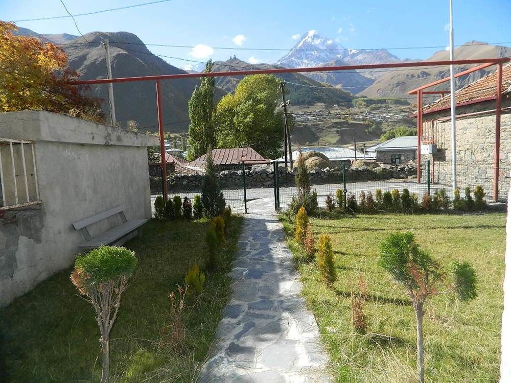 Hotel Uptown Boutique Kazbegi Exterior foto